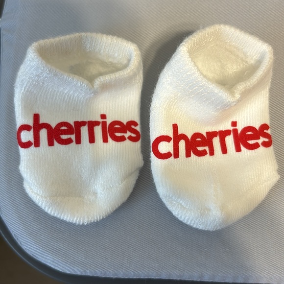 3 PIECE ONESIES - Picture 2 of 4